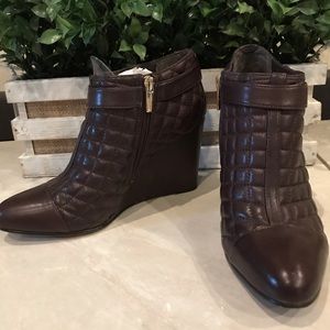 Vincen Cumodo booties